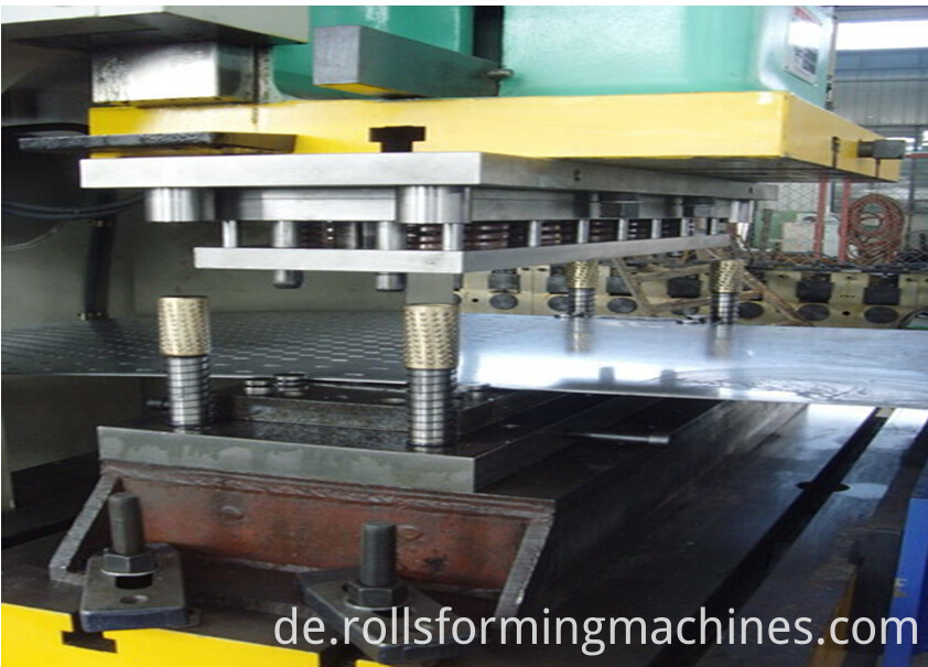 punching machine of cable tray roll forming machine punching machine of cable tray roll forming machine